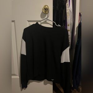 hollister, black & white, size small